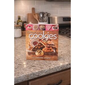 Taste of Home Cookies Cookbook 623 Recipes Baking Dessert Book
